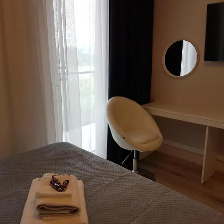 Apartament Bliska Wola Apartamento Varsovia
